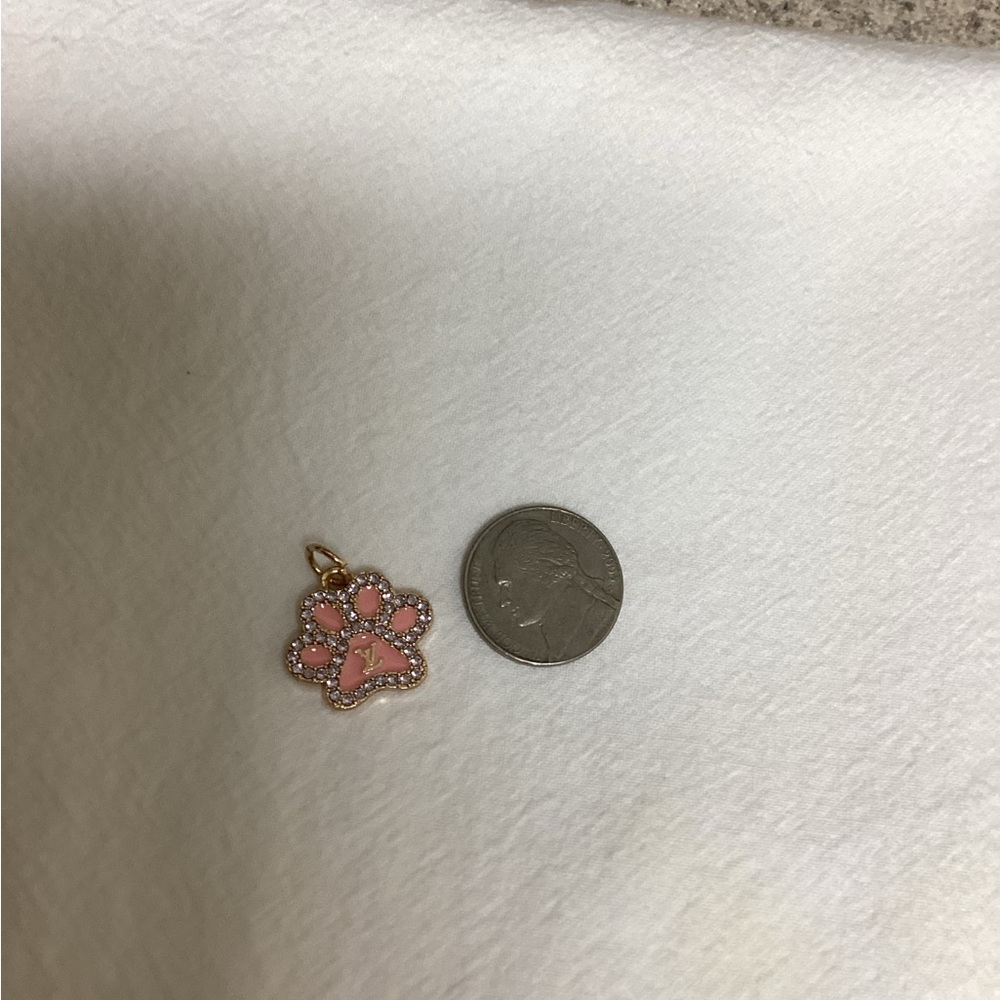 Puppy paw pendant. - Picture 4 of 4